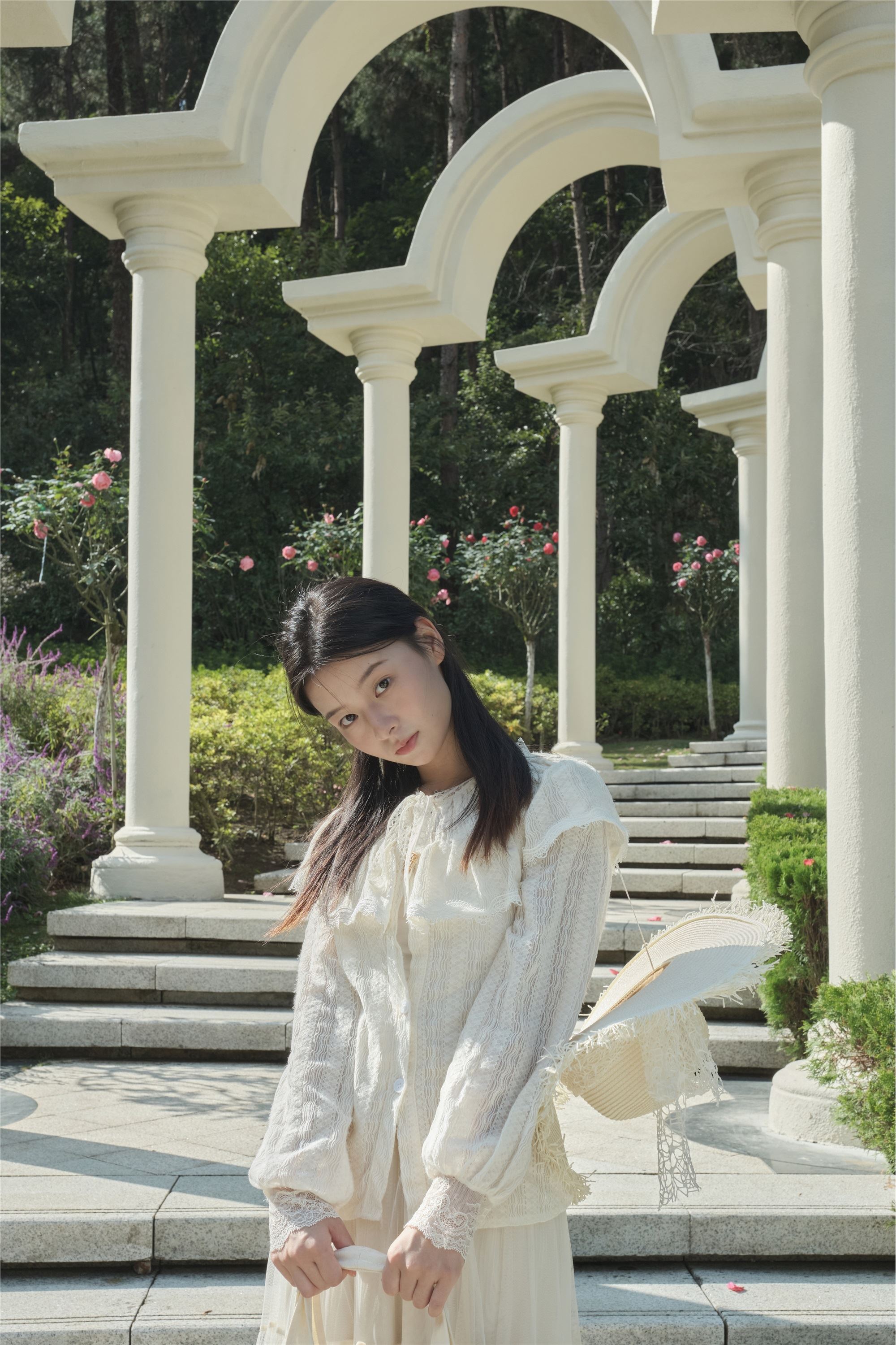 YITUYU艺图语 2025.01.02 秋游 蝴蝶妹妹